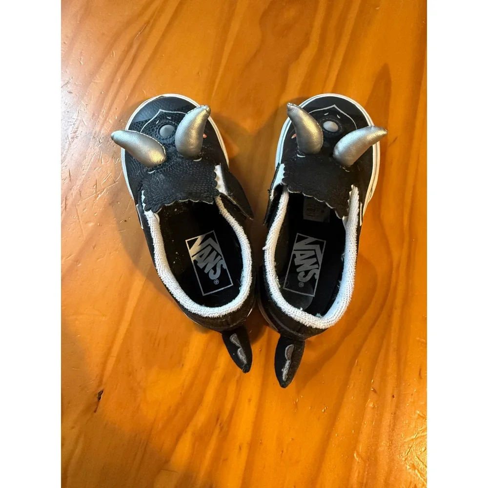 Vans Toddler Slip-On V Dinosaur Triceratops Black Silver Sneakers Size 8 Toddler